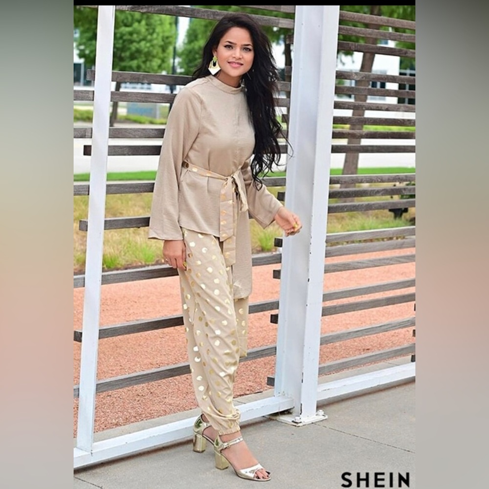 Elegant Beige two piece Tunic Set 14-16W. XXL NEW!!